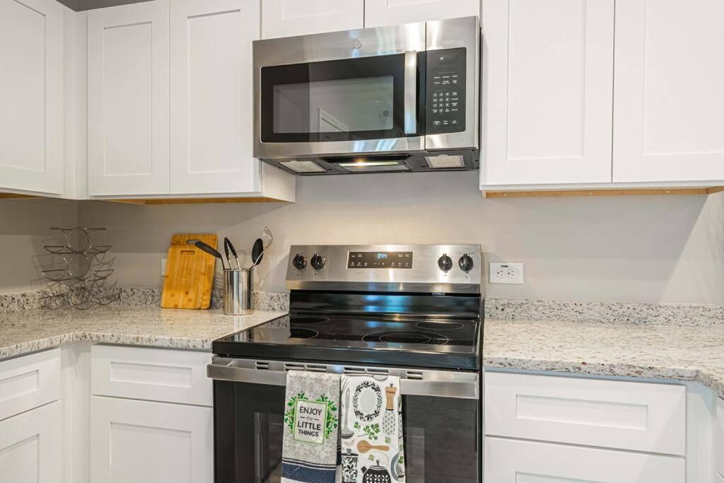 Gorgeous, Brand New 3 Bedrooms Home- Built 2024, Near Seaworld & Lackland Afb San Antonio Exterior foto